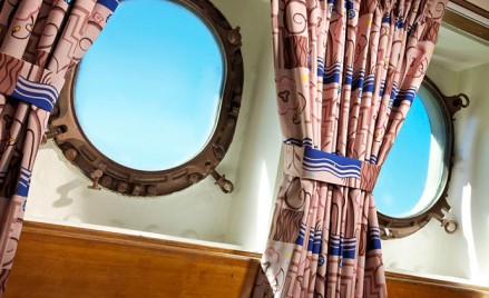 Why Captain's cabin is always on starboard side ?